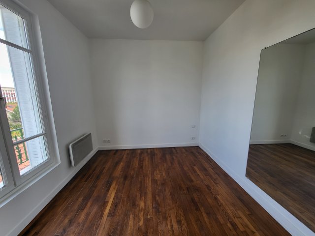 Location Appartement  2 pices - 32m 92600 Asnieres Sur Seine