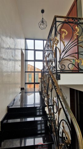Vente Maison  8 pices - 197m 92600 Asnieres-sur-seine