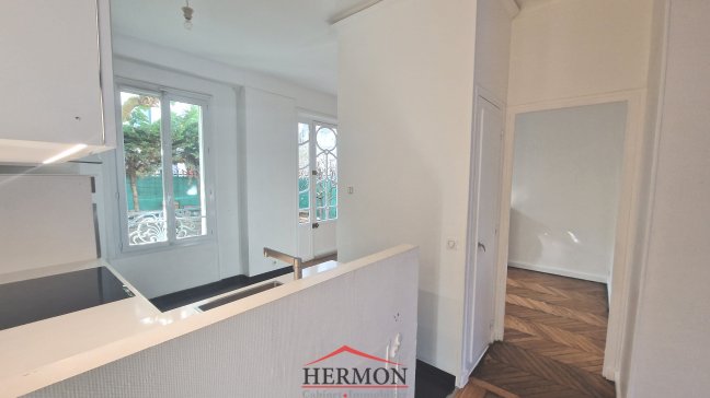 Vente Appartement  4 pices - 117m 92700 Colombes