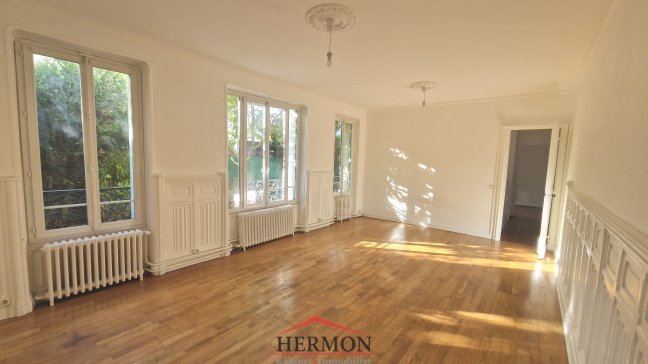 Vente Appartement  4 pices - 117m 92700 Colombes