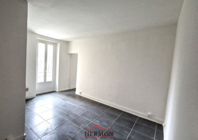 Vente Appartement  2 pices - 26.06m 92110 Clichy